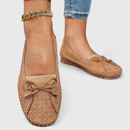 Women's Walking Shoes with Airflow Upper and Contoured Footbed