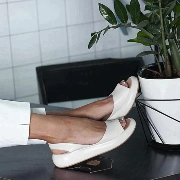 Open Sandal with Cushioned Midsole and Design for Summer