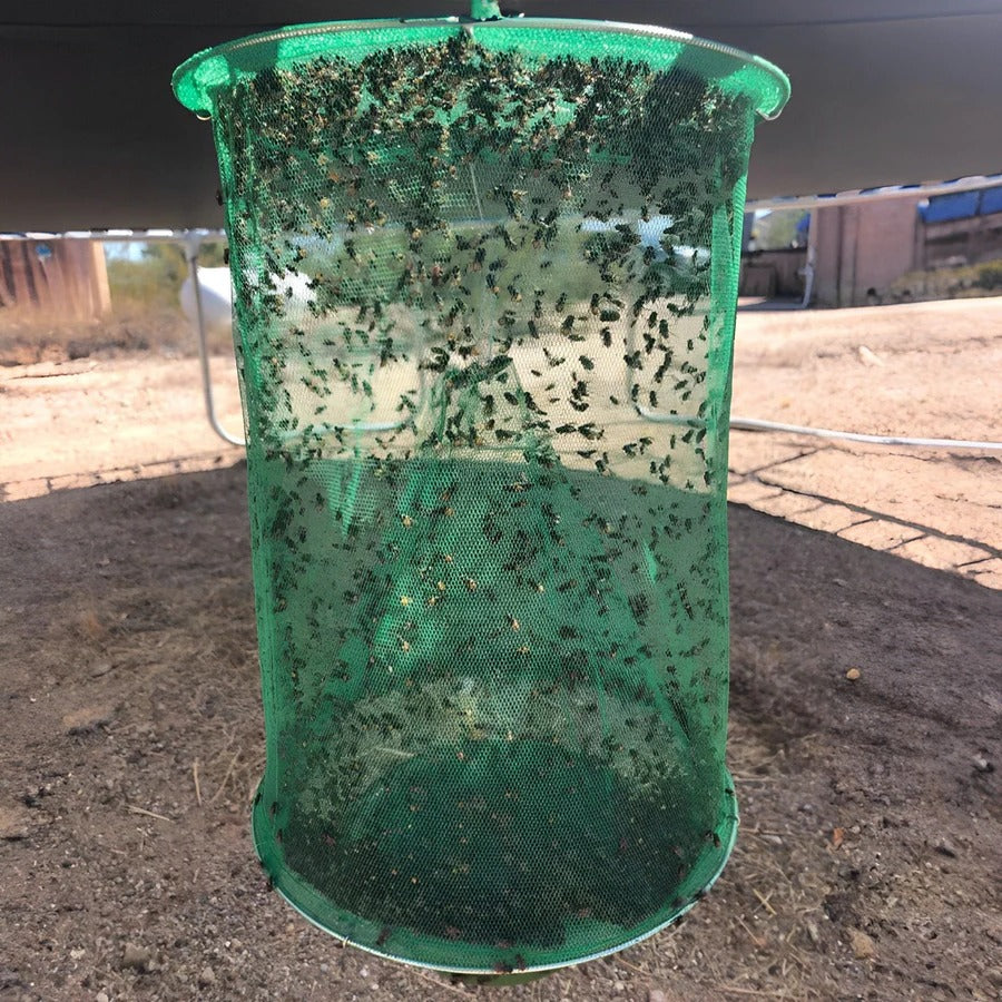 Expandable Fly Trap with Natural Bait Units and Weather Resistant Design