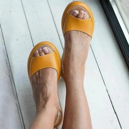 Women's Everyday Slip-On Sandals with Low Heel and Rubber Sole