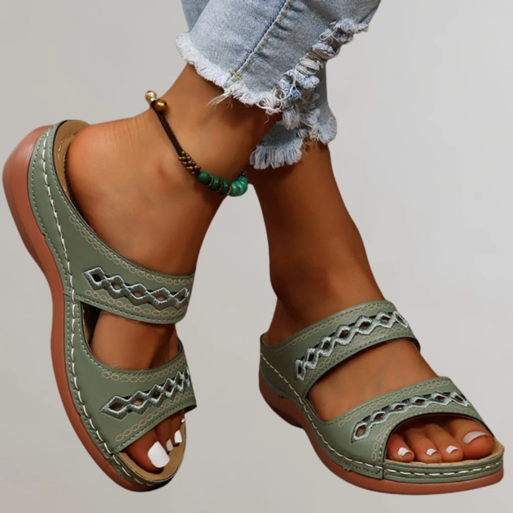 Women’s Everyday Platform Sandals with Footbed Shape Design