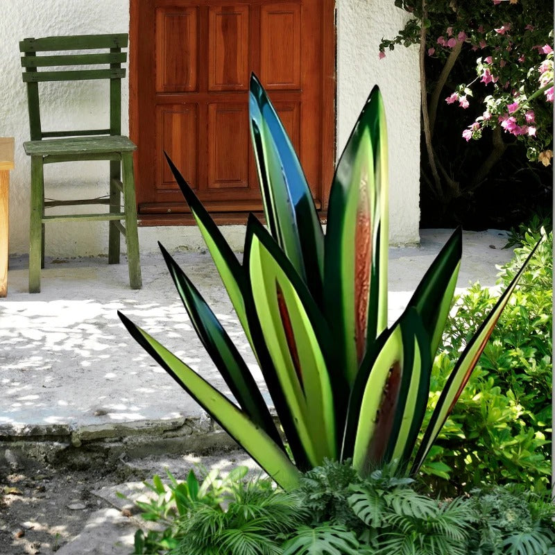 Metal Agave Decorative Plant with Rust Finish and Weather Resistant Coating