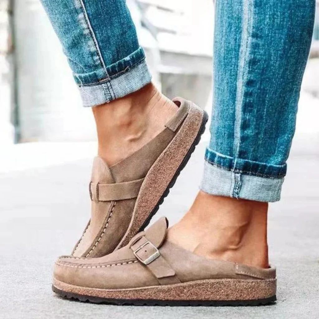 Women's Buckled Sandals with Adjustable Strap and Open Toe Design