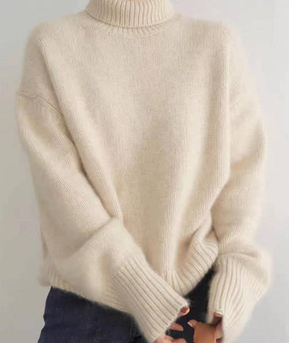 Women's Turtleneck Sweater with Natural Fiber Blend and Relaxed Fit