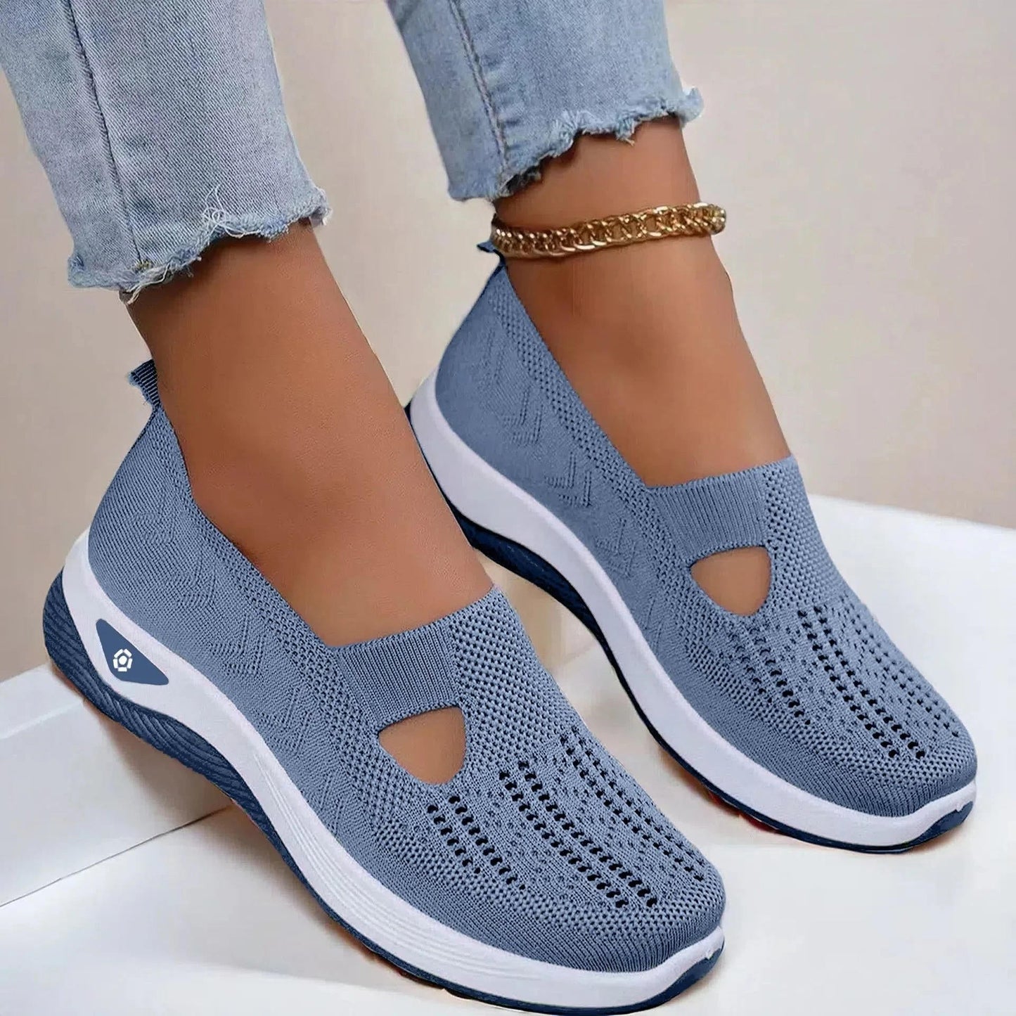 Women’s Mesh Knit Slip-On Walking Shoes for Everyday Walking